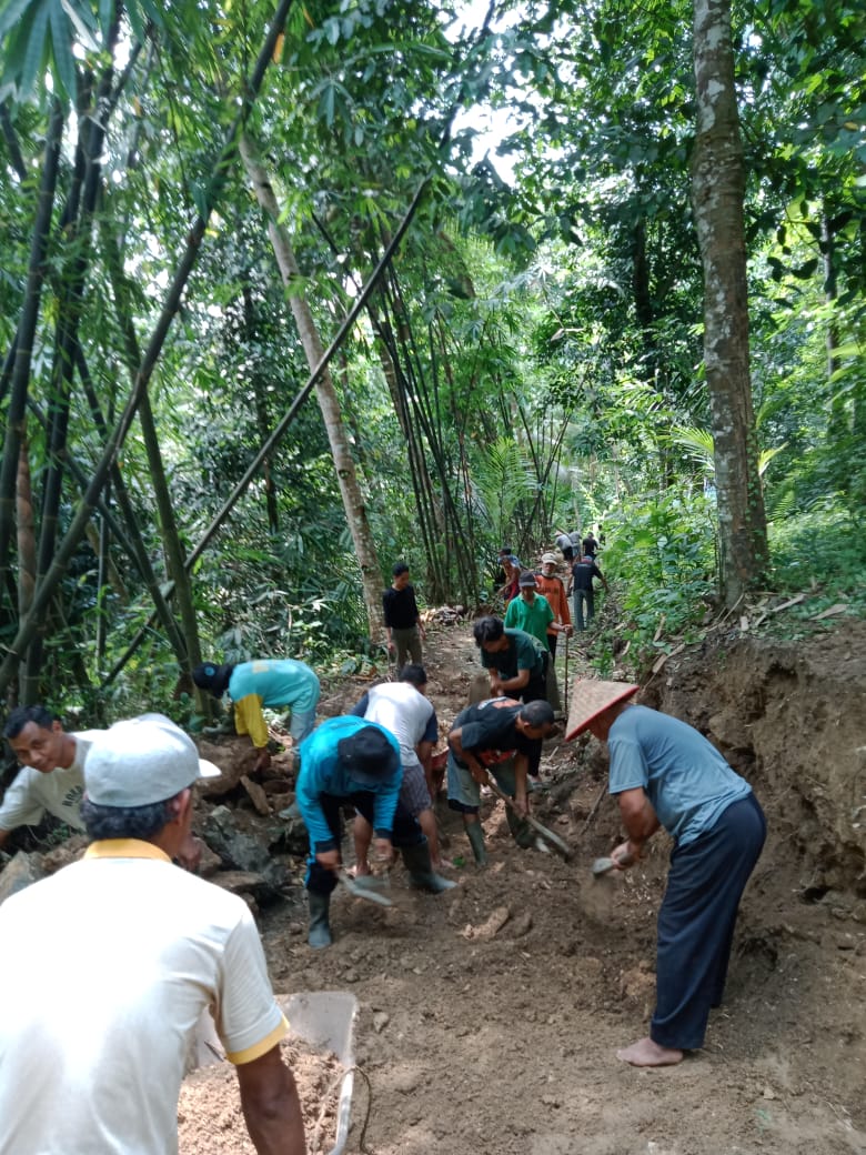 Bis Kolobis Kuntul Baris Semangat Gotong Royong